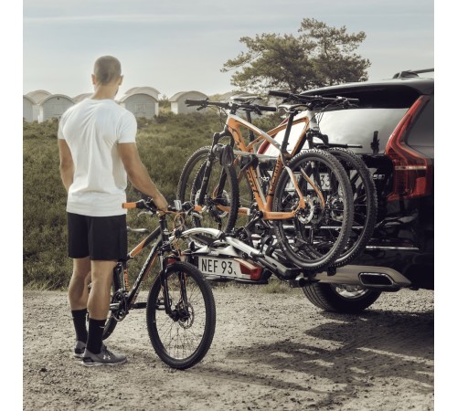 Платформа на фаркоп Thule VeloCompact для 3-х велосипедов, 926