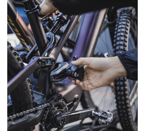 Платформа на фаркоп THULE Easy Fold XT для 2-х велосипедов, 933