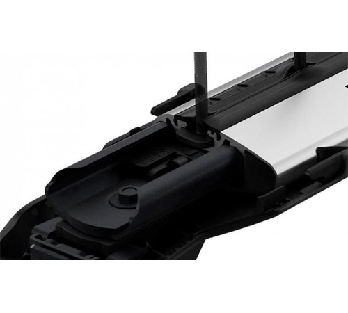 Поперечная дуга THULE 721200 в штатные места на гладкую крышу на рейлинги на интегрированные рейлинги